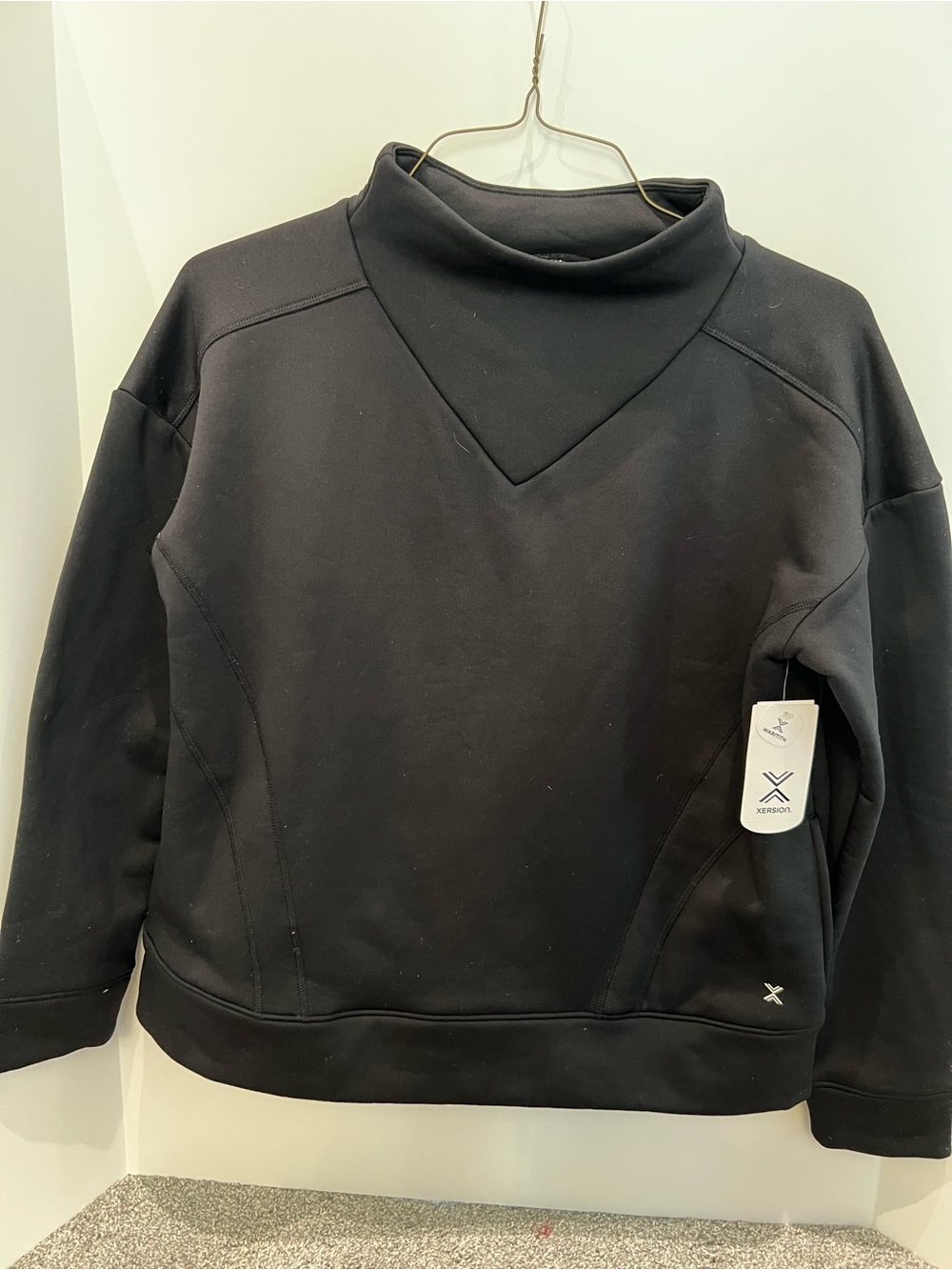 Xersion women’s Black Funnel Neck Pullover Sweater